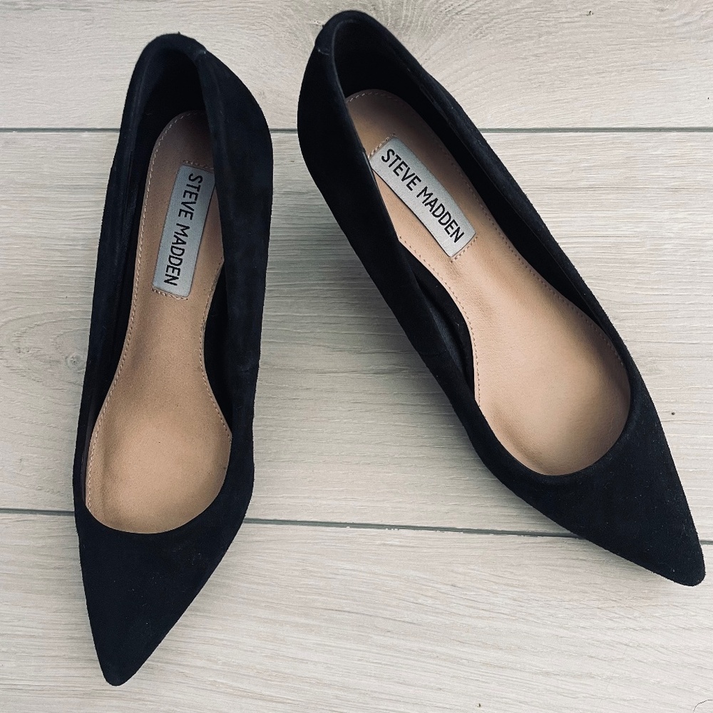 Steve Madden Black Pumps